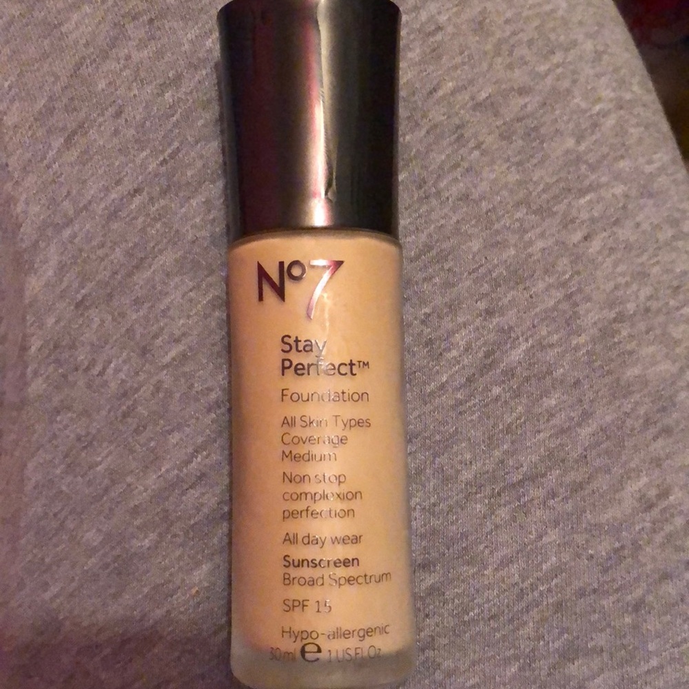 No7 Stay Perfect Fountain